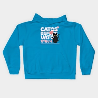 Catos before vatos - cute black cat Kids Hoodie